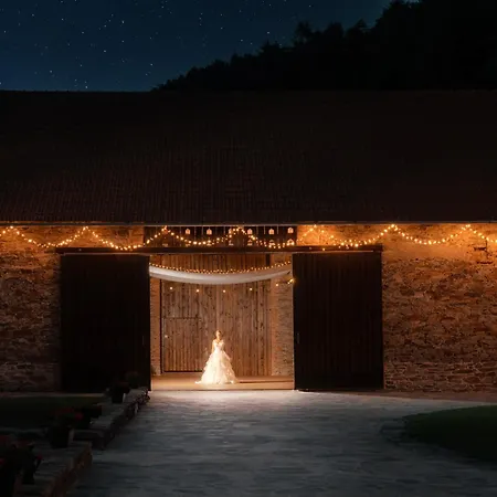 Mlyn Davidkov מלון Hryzely