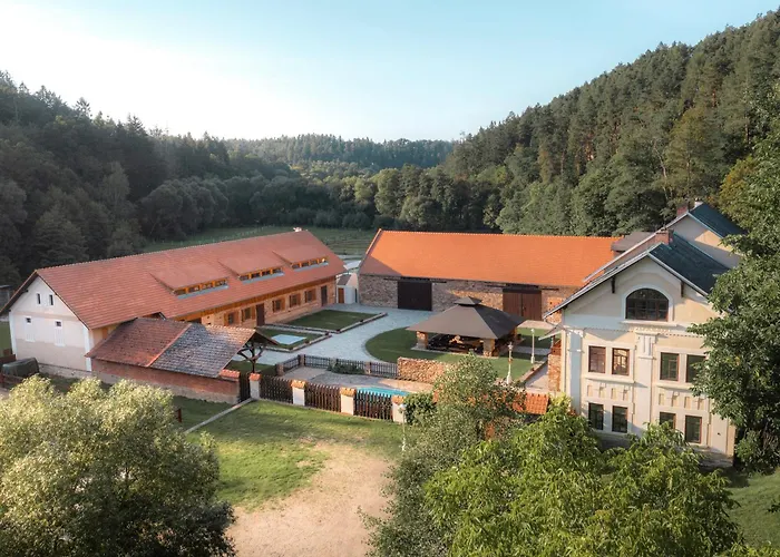 מלון Mlyn Davidkov Hryzely